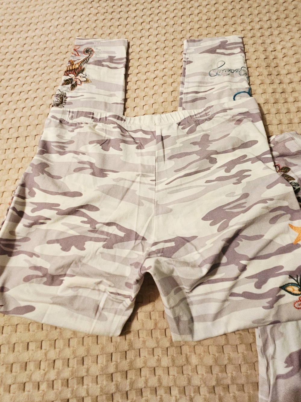 "JOHNNY WAS" Camo Embroidered Top With Matching Pants - Picture 11 of 16